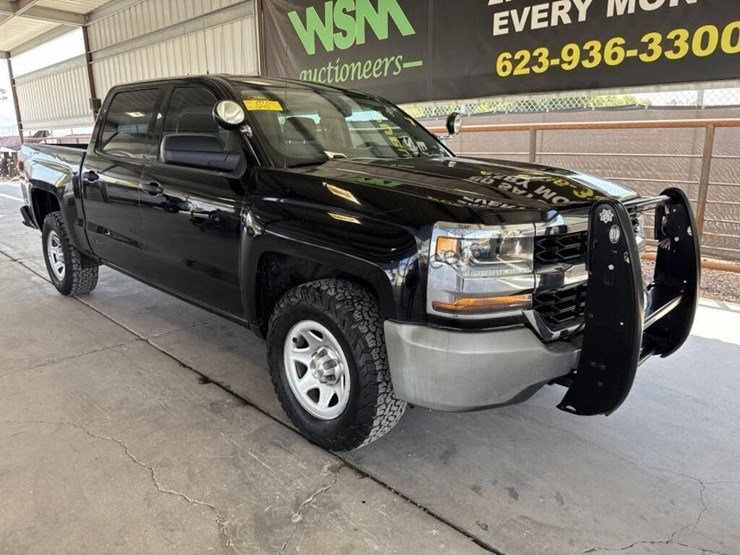 2018-chevrolet-silverado-1500-image-2
