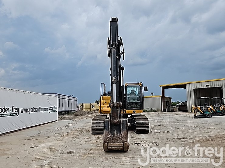 2019-deere-210g-image-8
