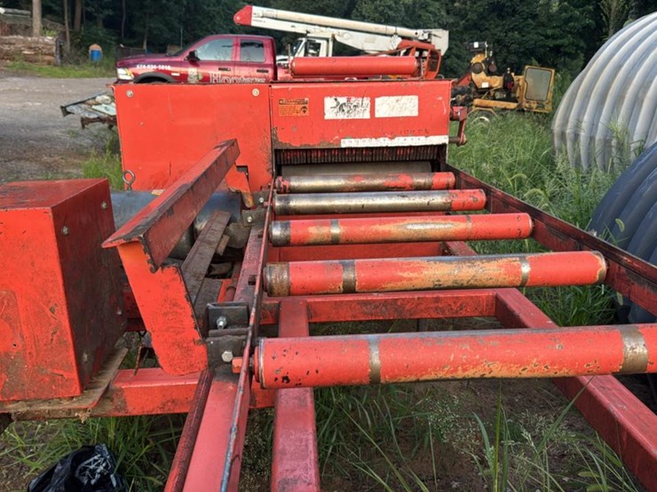 #130-•-2000-wood-mizer-200-twin-blade-edger-image-7