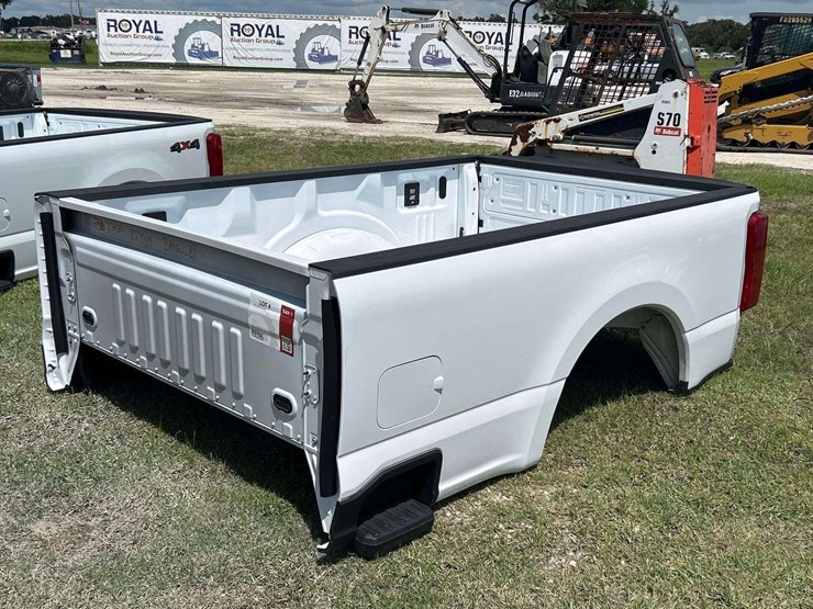 ford-super-duty-pickup-truck-bed-image-1