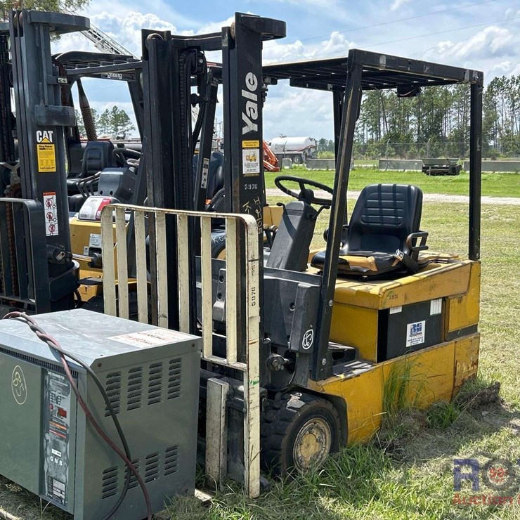 Yale 3,500lb Electric Forklift