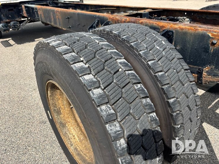 2007-international-durastar-4300-image-43