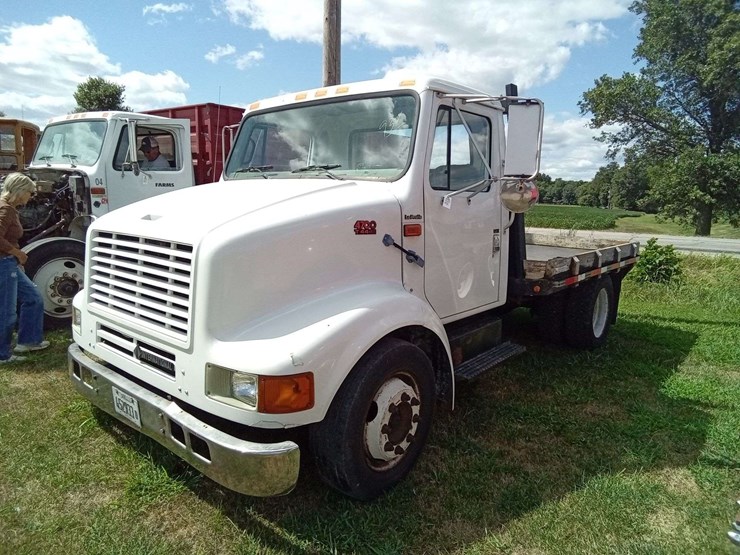 2000-international-4700-image-1