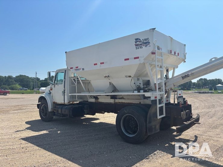 2000-ihc-4900-dry-tender-truck-(dr12098,-unit-25102)-image-12