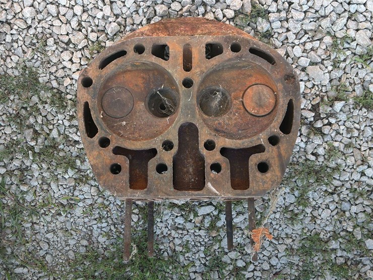 john-deere-model-g-head-image-12