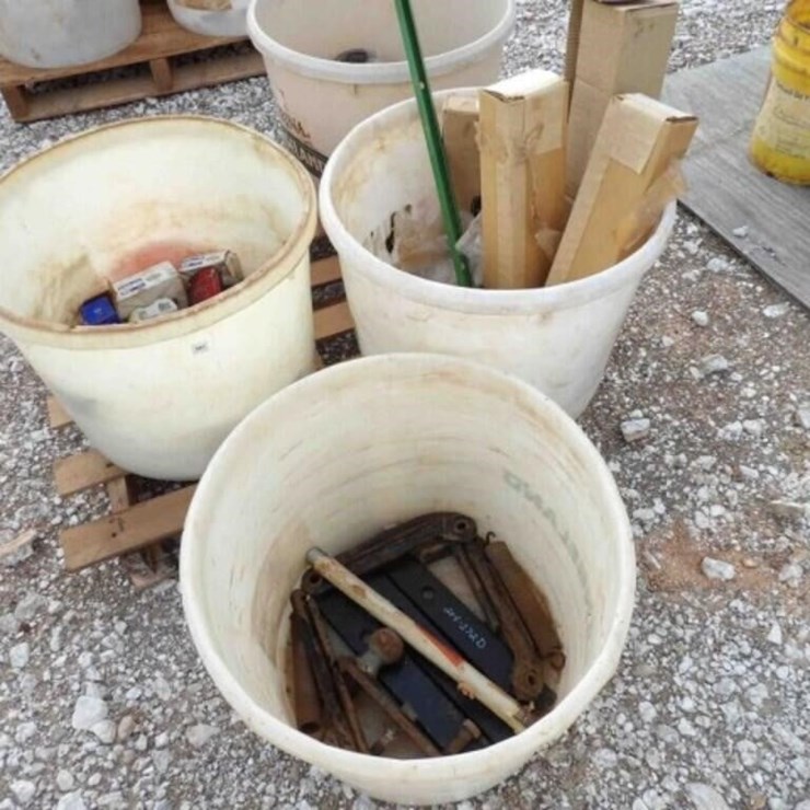 4 Tubs - CONTENTS