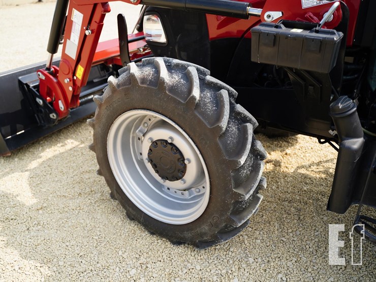 2022-case-ih-farmall-75a-image-10