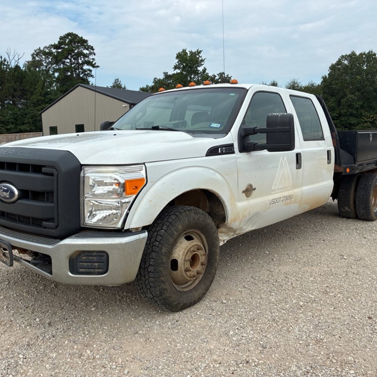 2011 FORD F350