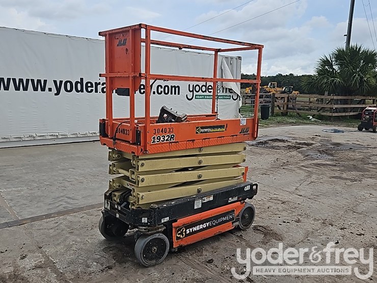 2018-jlg-1932r-image-1
