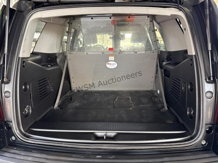 2017-chevrolet-tahoe-image-9
