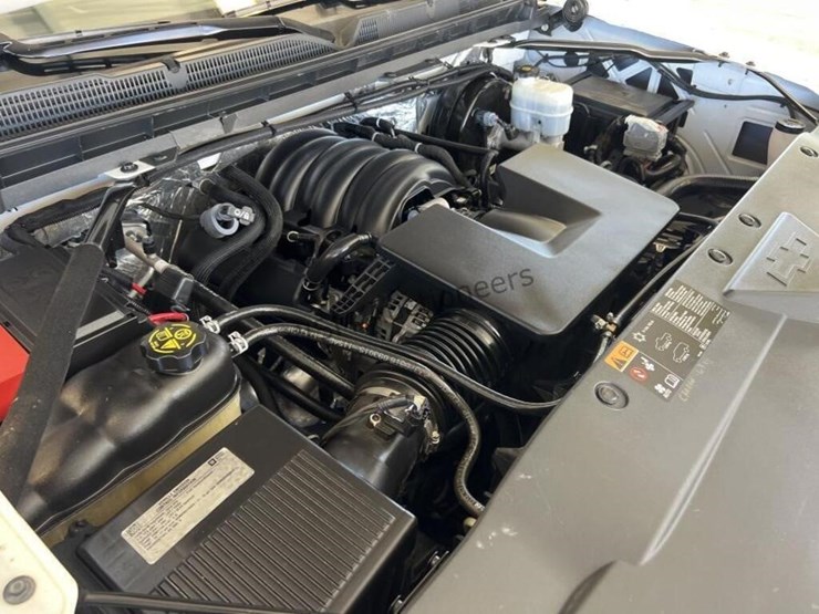 2016-chevrolet-silverado-1500-image-12
