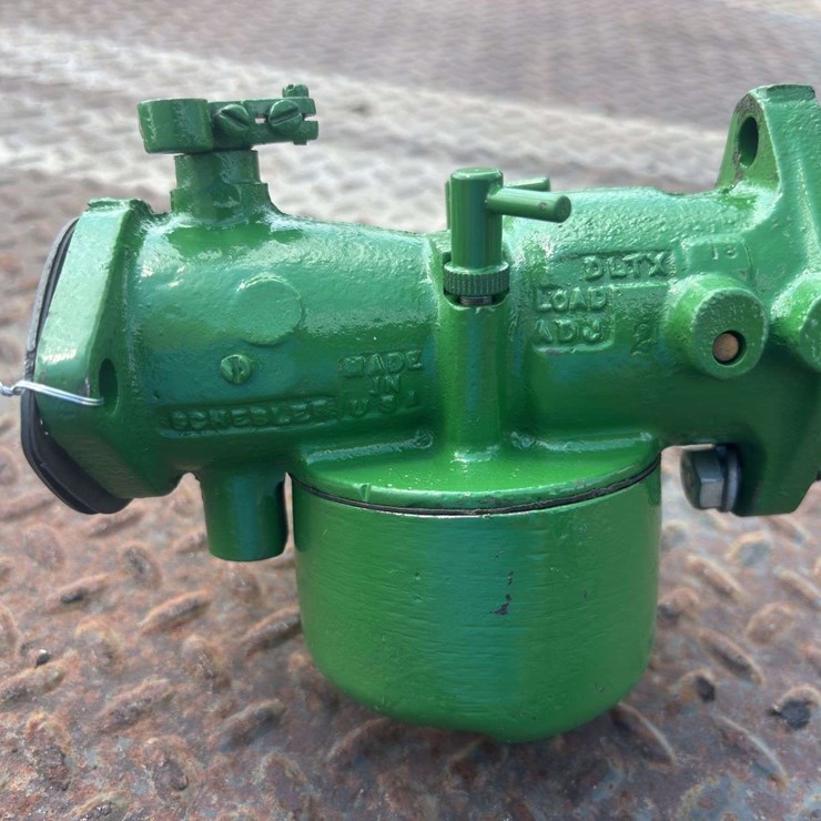 Marvel Schebler DLTX 18 Carburetor