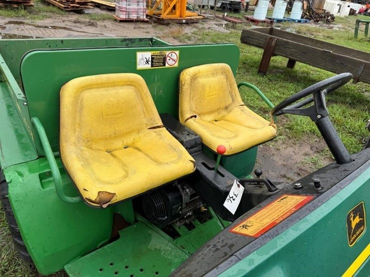 john-deere-gator-image-5