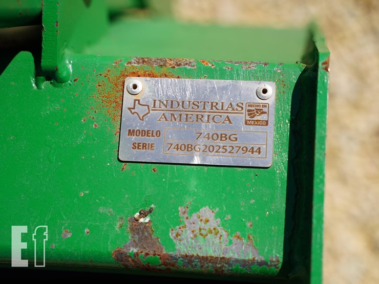 2025-john-deere-640-image-14