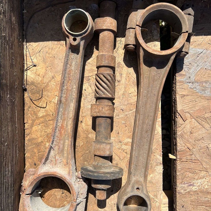 John Deere Model A Rods Set and Camshaft