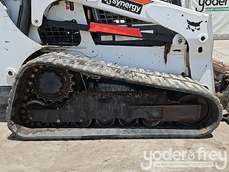 2019-bobcat-t740-image-8