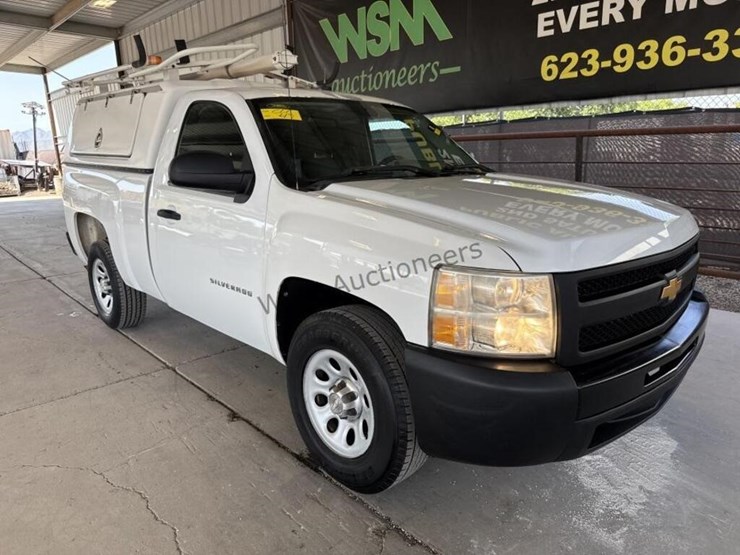 2012-chevrolet-silverado-1500-image-2