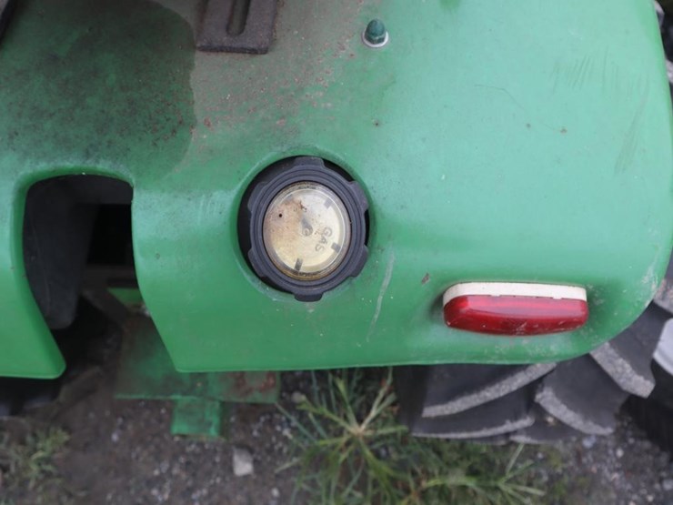 john-deere-300-image-16
