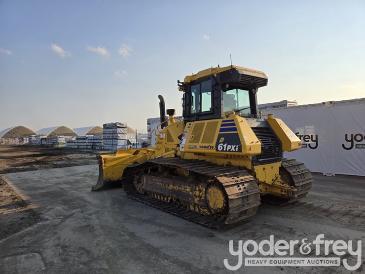 2023-komatsu-d61pxi-24-image-3