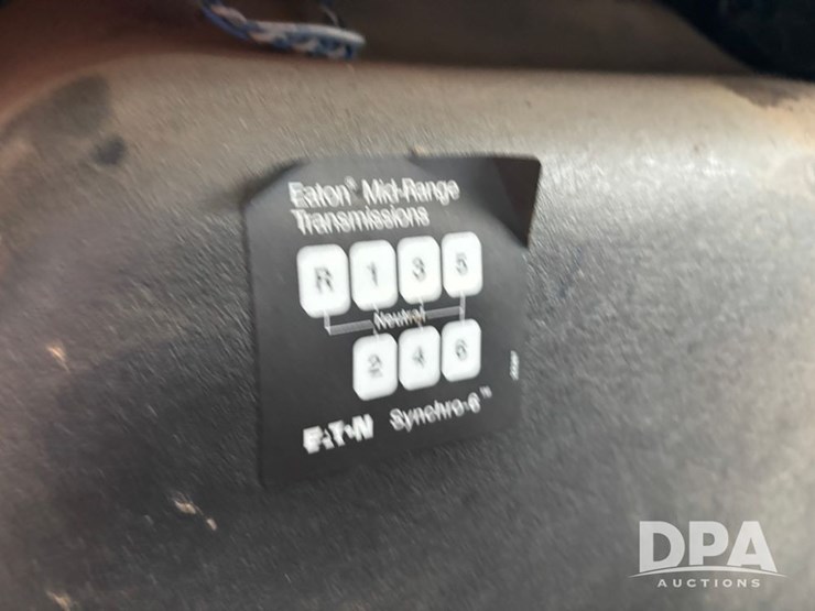 2002-international-durastar-4400-image-25