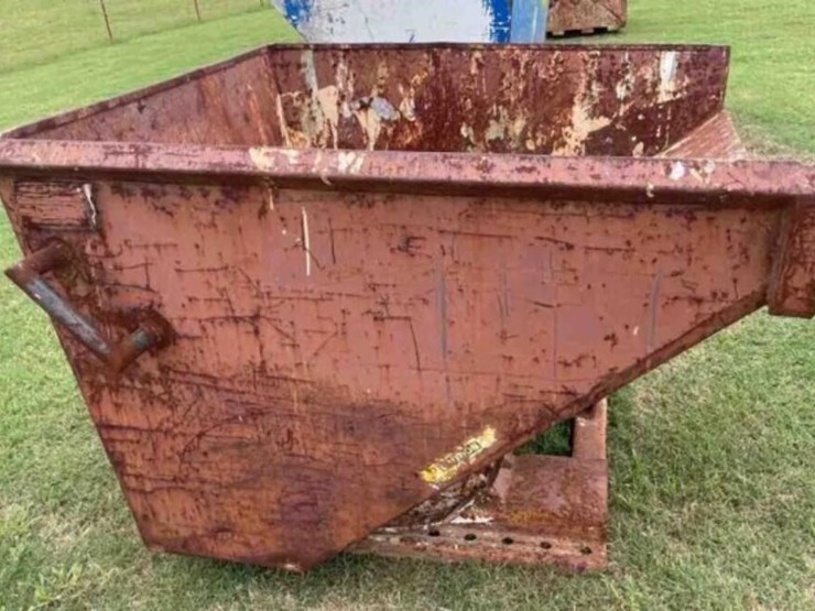 metal-trash-bin-5’x5’x-40”-tall-image-1