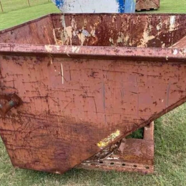 Metal trash bin 5’x5’x 40” tall