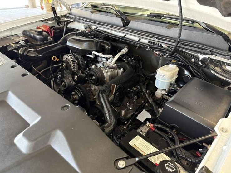 2012-chevrolet-silverado-1500-image-13