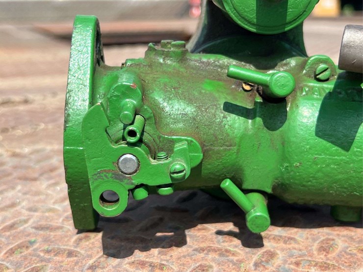 marvel-schebler-dltx-50-carburetor-image-10