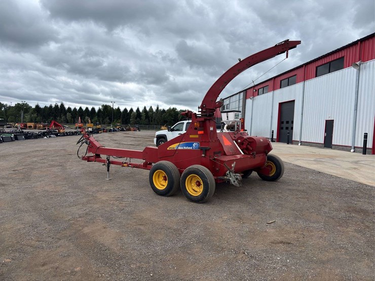 2011-new-holland-fp240-image-4