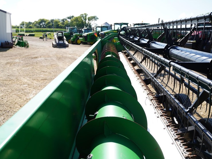 2004-john-deere-635f-image-15