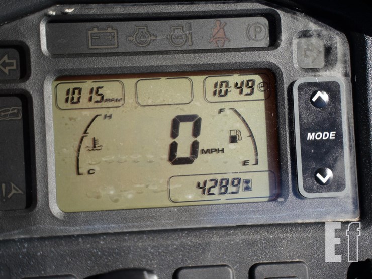 2017-john-deere-gator-xuv-825i-image-24