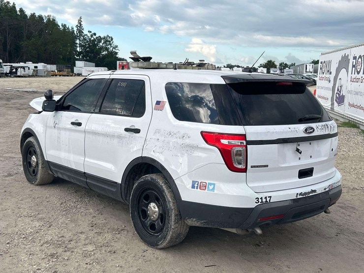 2014-ford-explorer-image-4