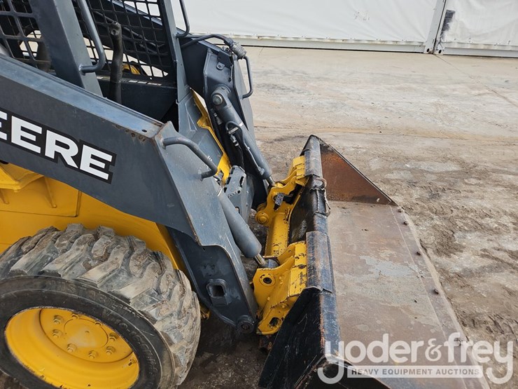 2016-deere-314g-image-9