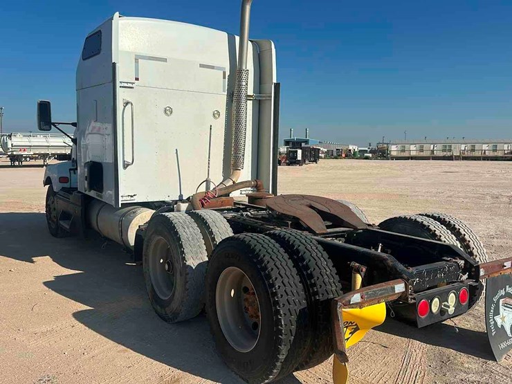 2007-kenworth-t600-image-5