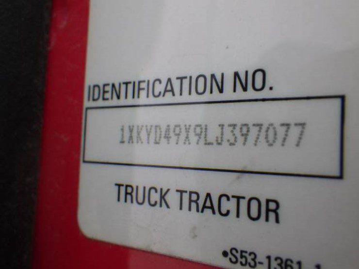 2020-kenworth-t680-image-14