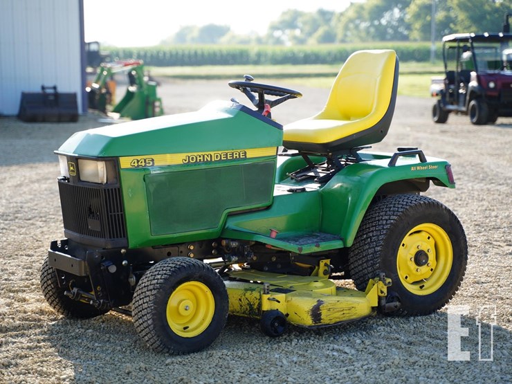 john-deere-445-image-1