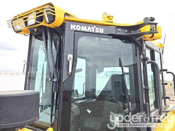 2020-komatsu-d61px-24-image-49