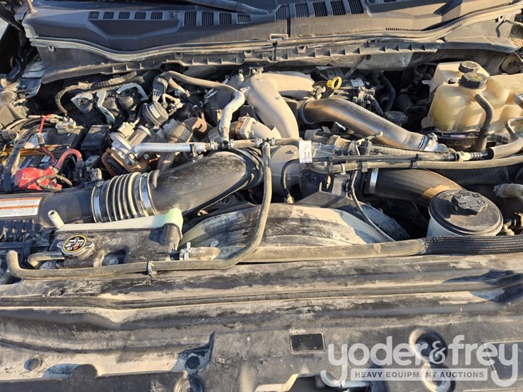 2022-ford-f350-xl-image-26