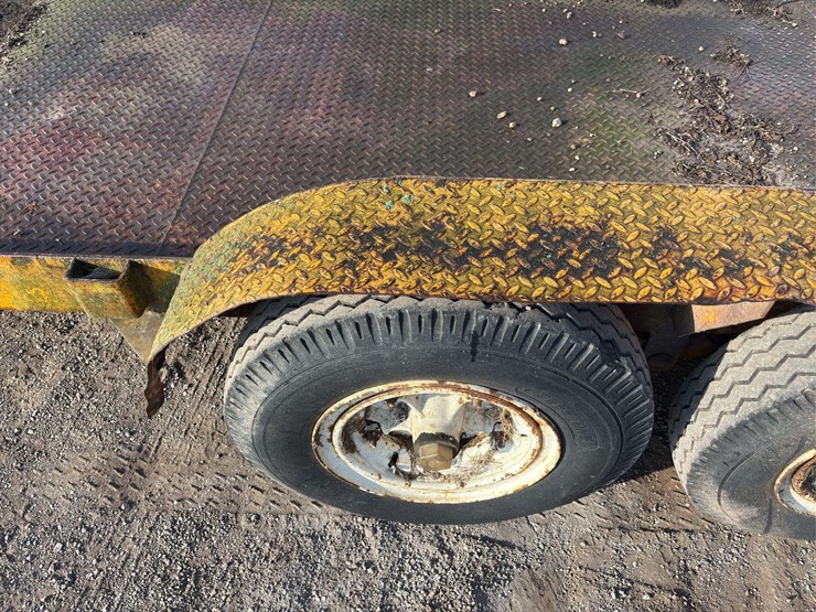 22'-equipment-trailer-image-16