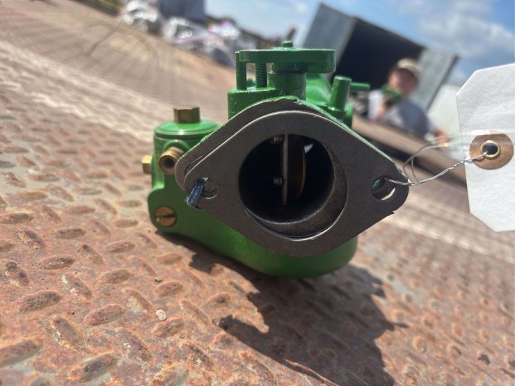 marvel-schebler-dltx-18-carburetor-image-3