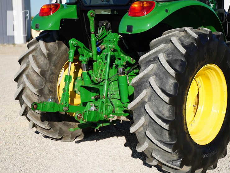 2017-john-deere-5090r-image-27