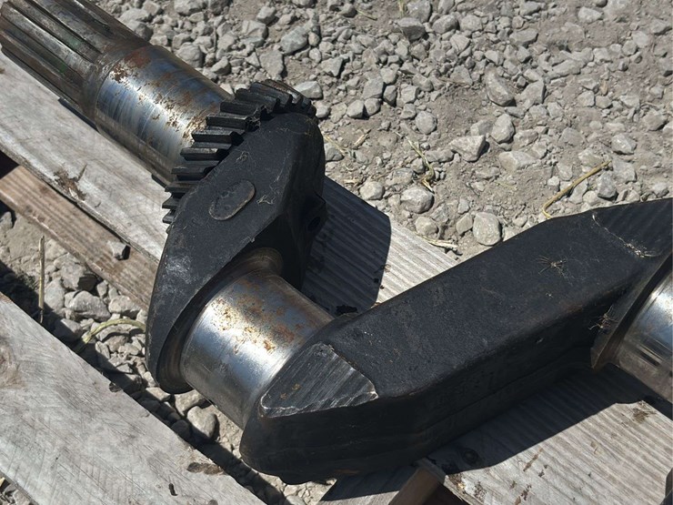 john-deere-model-g-crankshaft-image-12