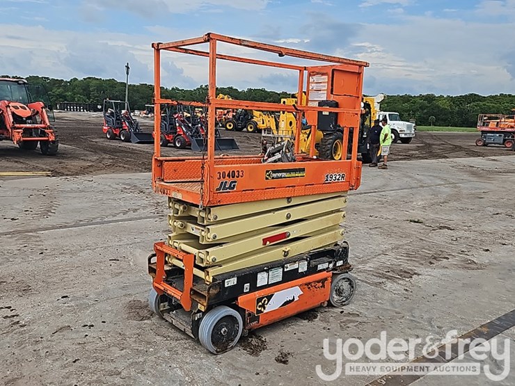 2018-jlg-1932r-image-4