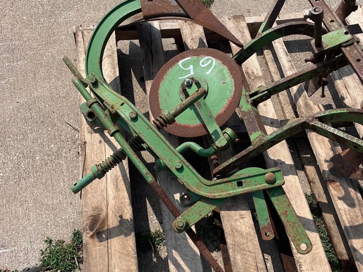 john-deere-plow-&-30”-cultivator-image-3