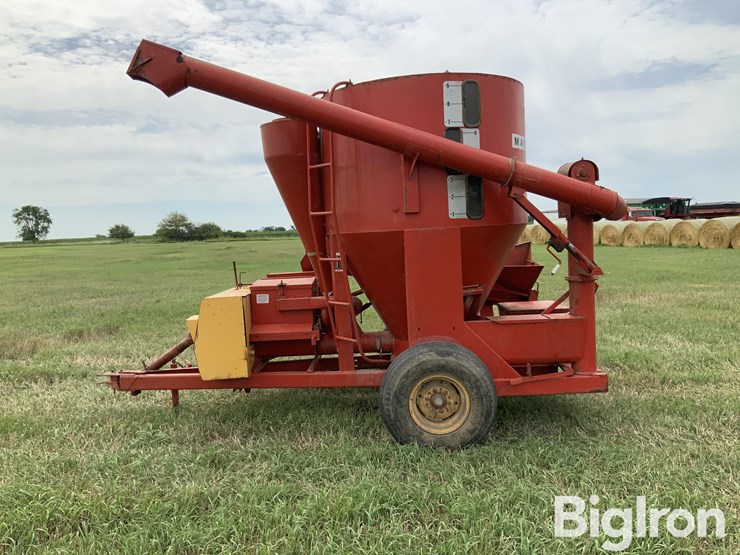 massey-ferguson-mf15-grinder-mixer-image-8