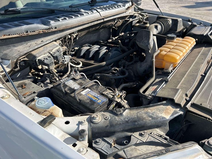 2016-ford-f150-image-9