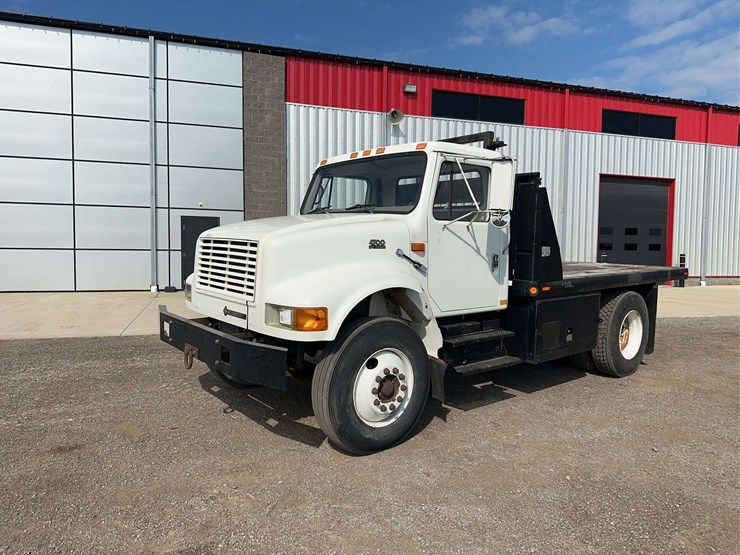 1991-international-4700-image-1