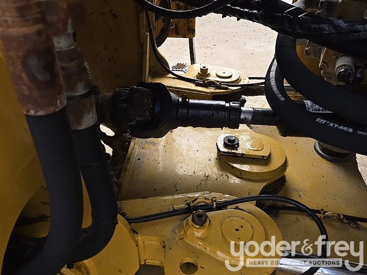 2018-caterpillar-926m-image-25