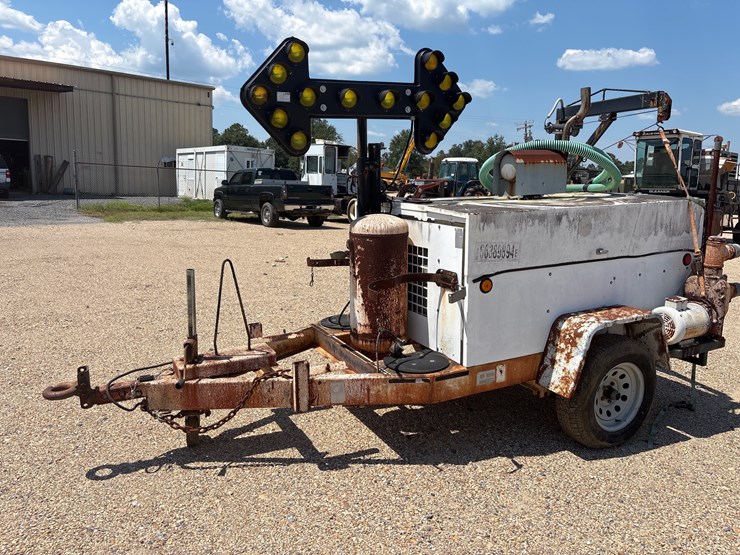 #23064-•-3-in-water-pump,-gas-engine,-trailer-mounted-image-4