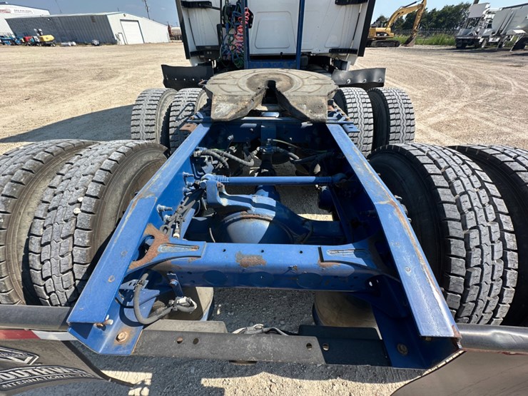 international-prostar-image-10